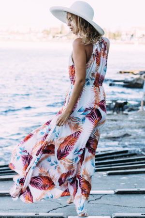 8 Stylish Dresses You Can Wear to Work AND the Beach - WomenWorking